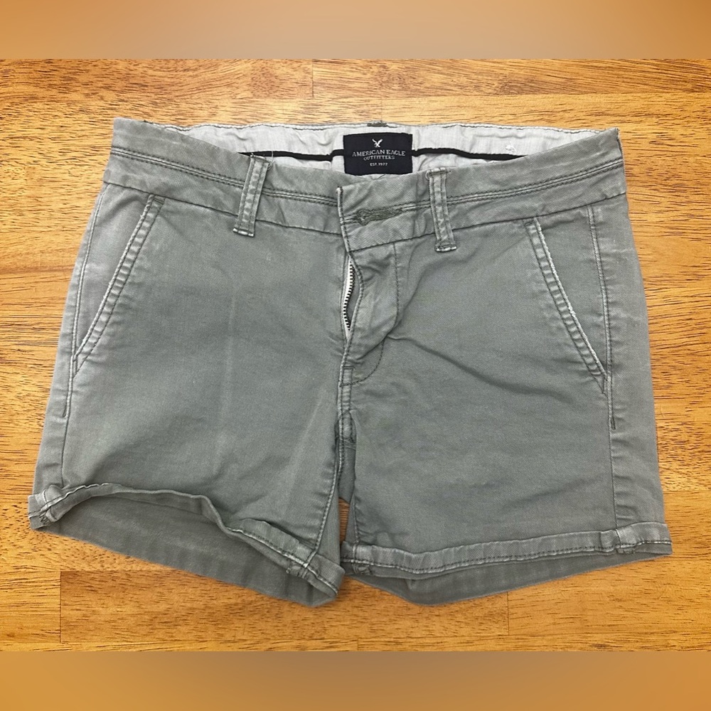 American Eagle Midi-shorts, size 00, stretch